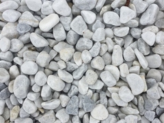 Крошка мраморная белая галтованая