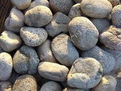 Галька речная белая