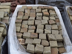 Брусчатка серо-зеленая колотая галтованая